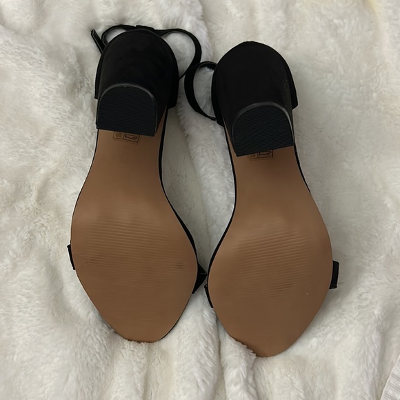 ASOS Black Suede Block Heel - NEVER WORN - Picture 6 of 6